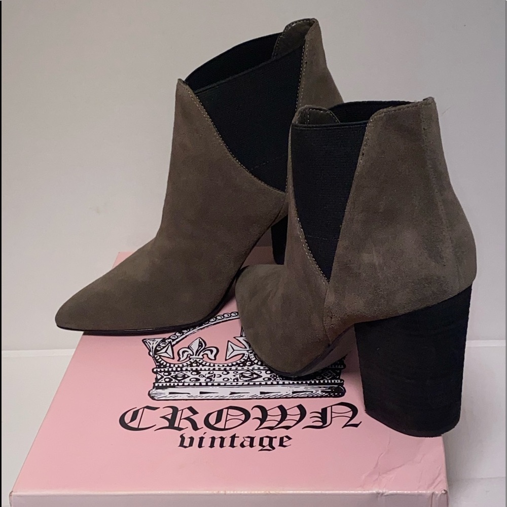 CROWN VINTAGE MAGNOLIA CHELSEA BOOT 8-1/2 M